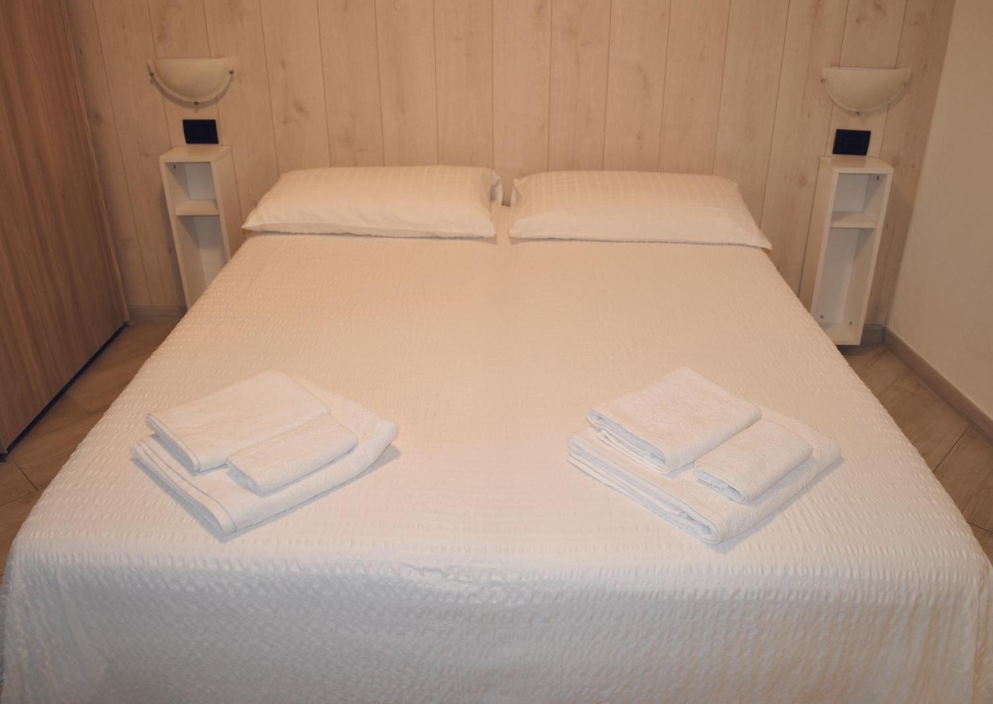 Alla Campanella Riva del Garda Ngoại thất bức ảnh
