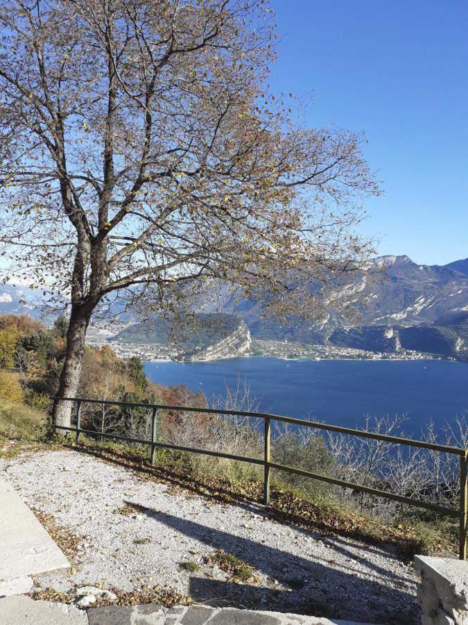 Alla Campanella Riva del Garda Ngoại thất bức ảnh